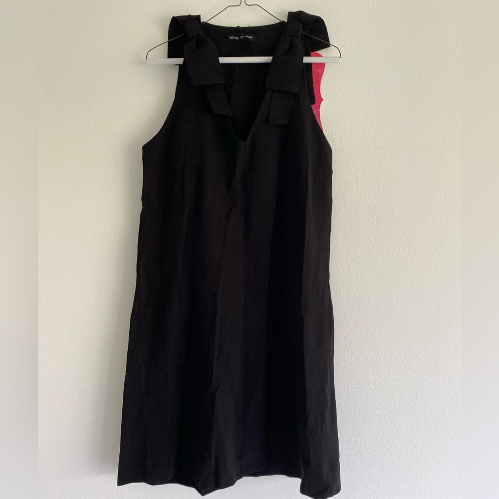Black Sleeveless Dress